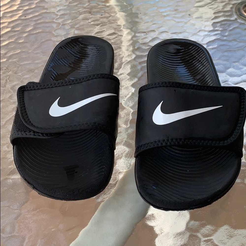 Boys Nike Slides